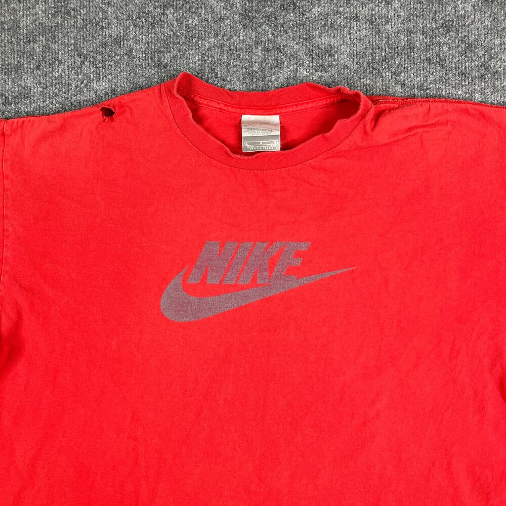 Nike T-Shirt Mens Size L Red Cotton Graphic Swoosh Logo Casual Distressed Tee